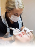 Permanente make-up specialist in Sneek: Gepassioneerd over natuurlijke wenkbrauwen en huidverzorging